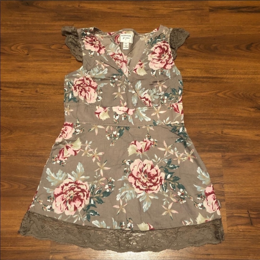 Tommy Jeans Floral Shirt Size Small